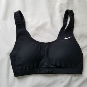 Nike - sports bra